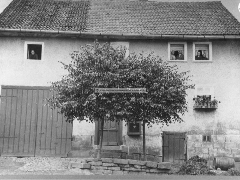 Bildergalerie 'Häuser und Straßen' in Beiseförth